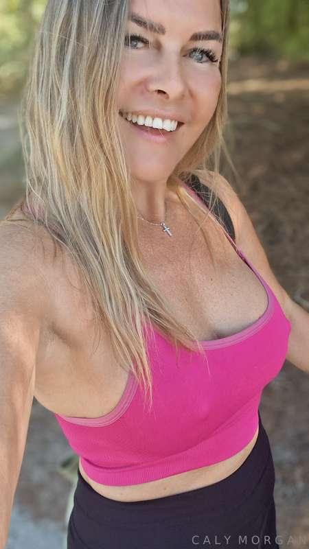Ever got naughty out on a walk? 😈