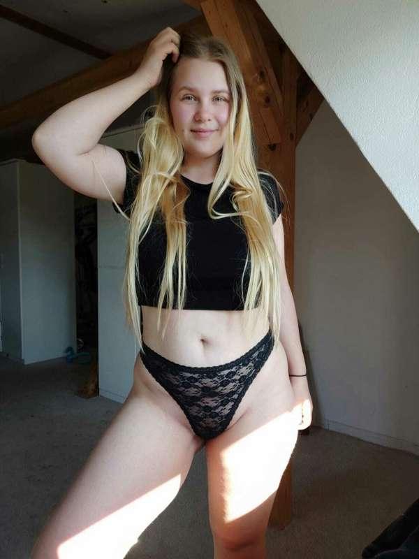 Would like to talk a bit, write me a message.. 😘