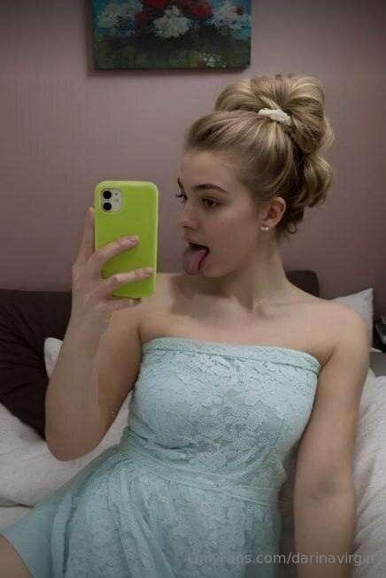 ## @flora_candy can show you something and MAKE U CUM 💦😈@flo..