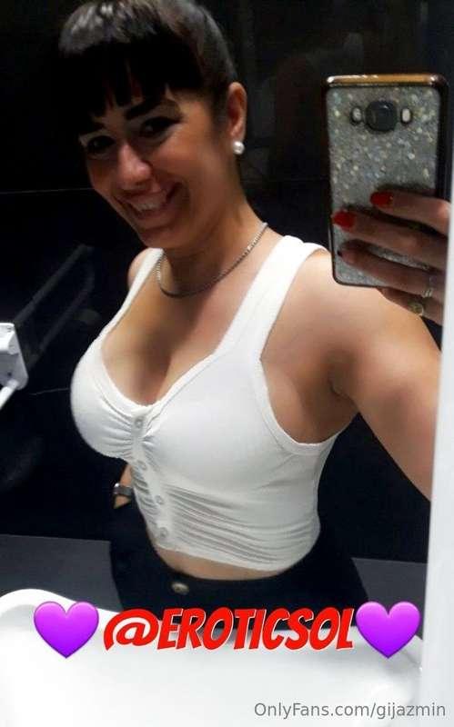 Hi babe!! She is my friend🔥 @eroticsol🔥, the girl of your fa..