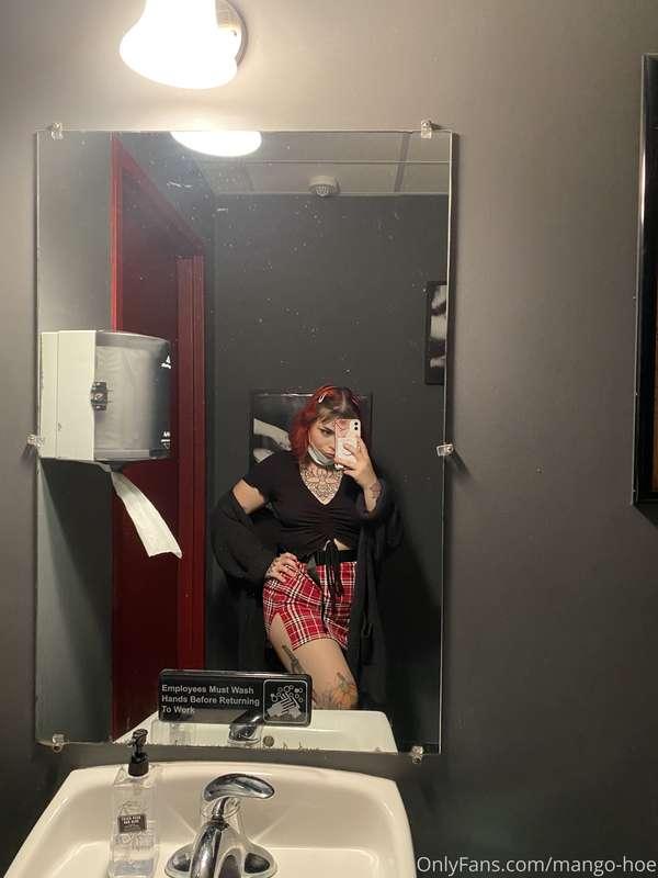 Every time I wear this skirt I think of how easy it would be..