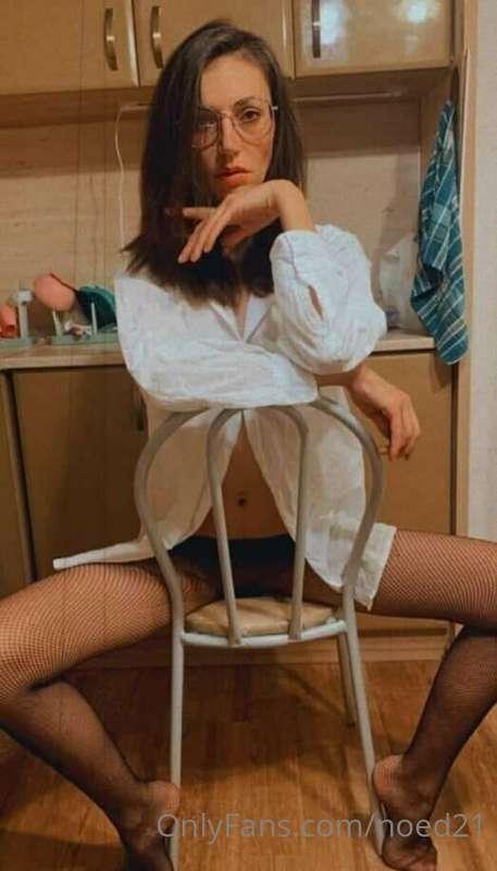## @pregnant_milena 😘Hello dear. I'm a single mother who was..