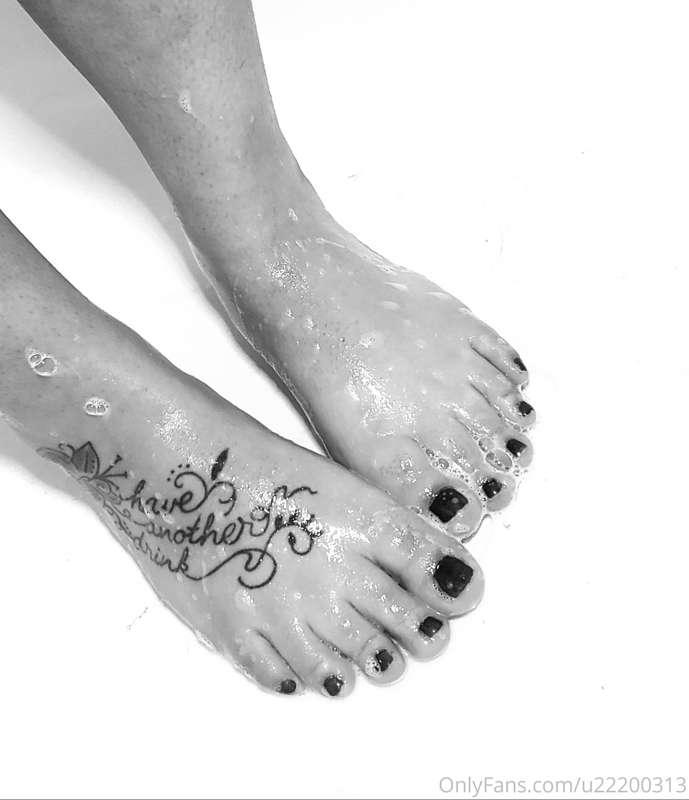 I love black and white photos.  Do you?