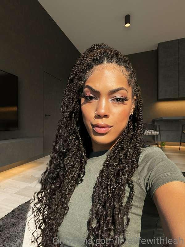 Today’s affirmation: ❤️ Today, I am overflowing with energy ..