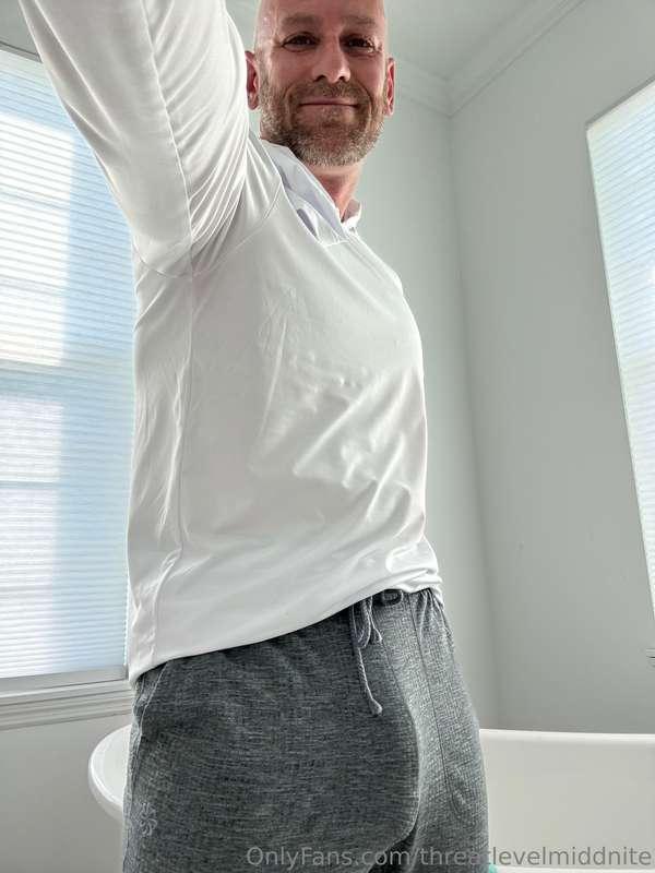 As I said, I’m a sucker for a bulge! I’m an even bigger “suc..