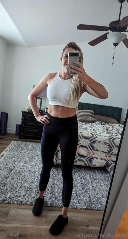 Monday morning fit check 😛