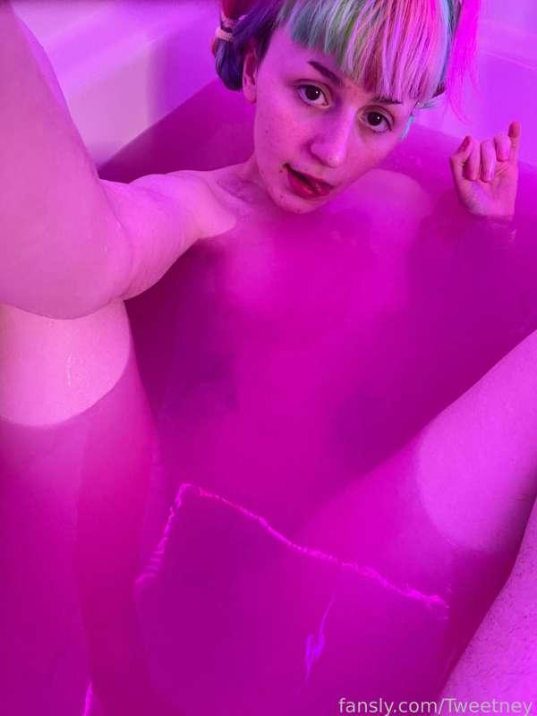 tweetney image #3