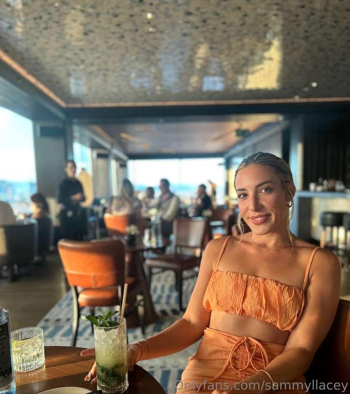 🍸