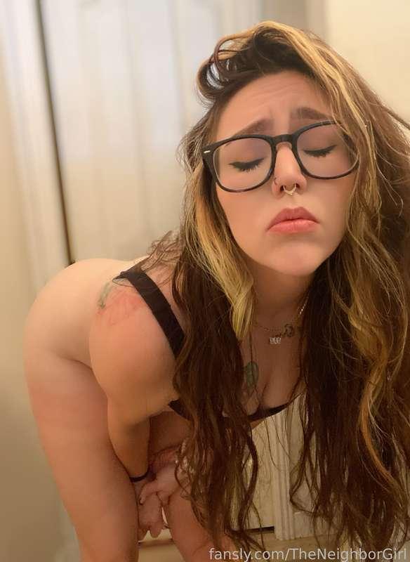theneighborgirl image #1