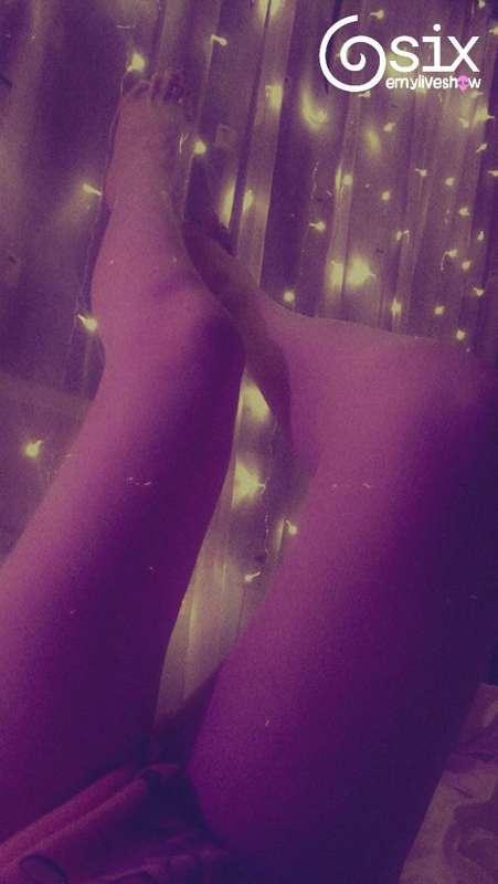 emyliveshow image #2