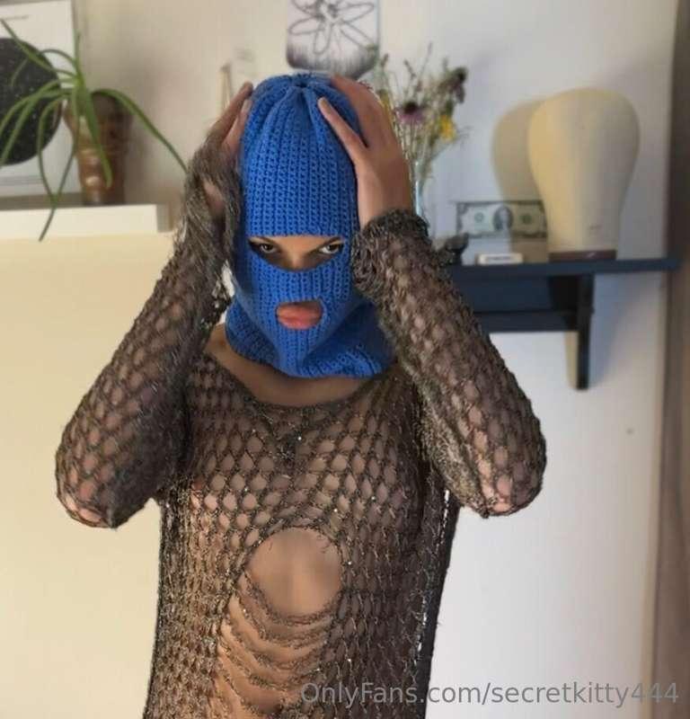 Going crazy without daddy’s cock 😩