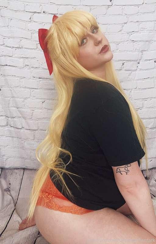 Shot a quick little set last week, show me so love 🥺💕