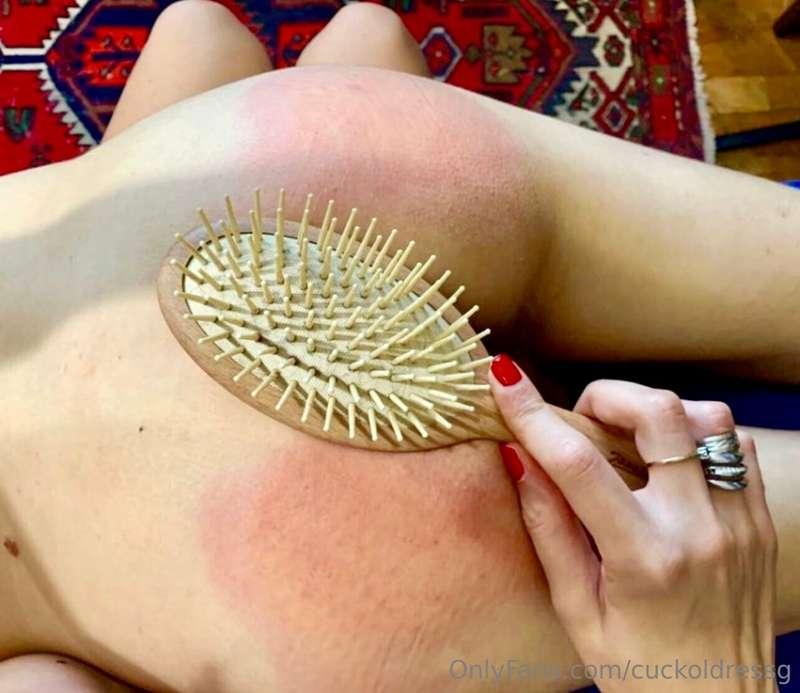 When cucky misbehaves I love to go for an old fashioned OTK ..