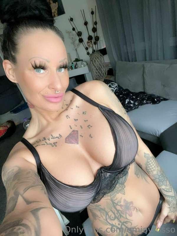 Guten morgen zusammen. Euer geiles Monster ist jetzt auch wa..