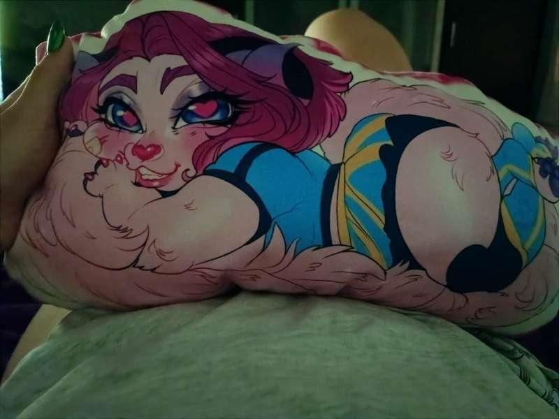 ❤️Yoko new pillow❤️