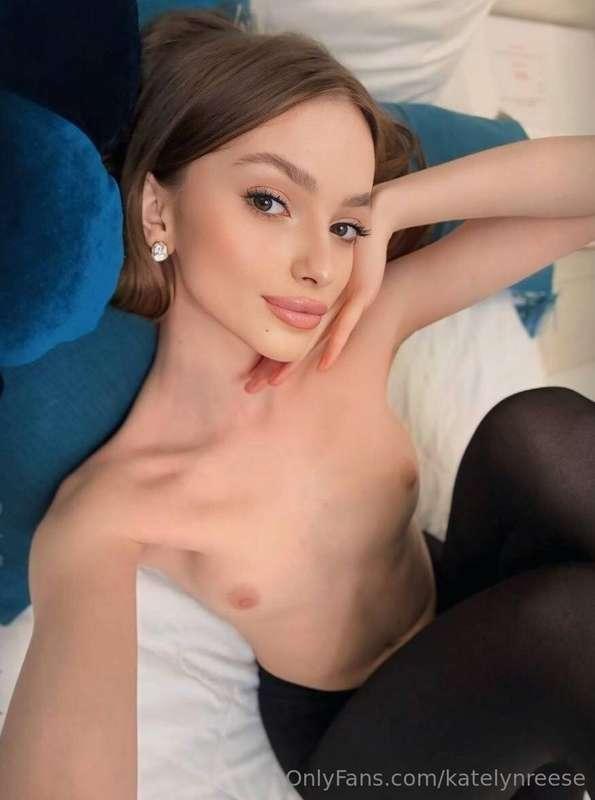 ## Do you see this cute student?😋😈 @rachel_sweet 🥰 But she i..