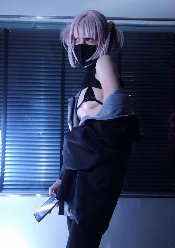 Had pizza yesterday, didn't overeat, all good :3
but I suddenly disliked all the cosplay pictures and struggled with accepting myself.
It's a common thing for me, one day I look at myself in the mirror or in pictures and I'm happy with how I look, the next day I'm sad and uncomfortable looking at myself and I see myself as horrible.
In fact, I don't know of any people I've been close to who are completely happy with their looks. Even the most gorgeous and beautiful girls I thought were perfect.
When I would chat with other models and we would share our photos with each other and we would end up each admiring what the other model had created and being unhappy with what we had done ourselves.
What am I trying to do about it?
1. Letting ourselves know that we can be overly critical of ourselves and ignore the good things, but also pay attention to the things we don't like for some reason.
2. We can try to realize that we value people for more than just their looks. Yes, we are attracted to beautiful people, but we stay with those whose "soul" is close to us. And even if a person with obvious health problems and serious defects because of this, we can sincerely admire what he or she is a person and even defects become just features of the person dear to us.
#cosplay #cosplayer #skinny #tiny #teen #costume #petite