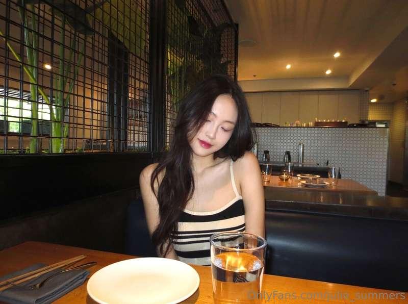 Dinner date anyone? 🩷🩷