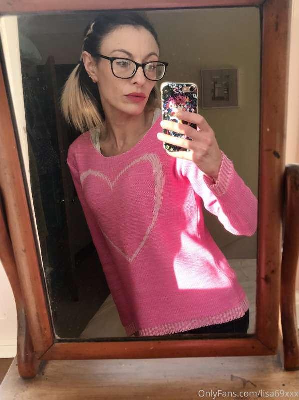 Loving my new pink jumper 💗