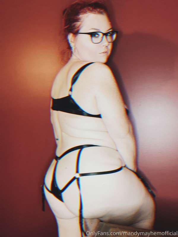 Do you like how this looks on me?