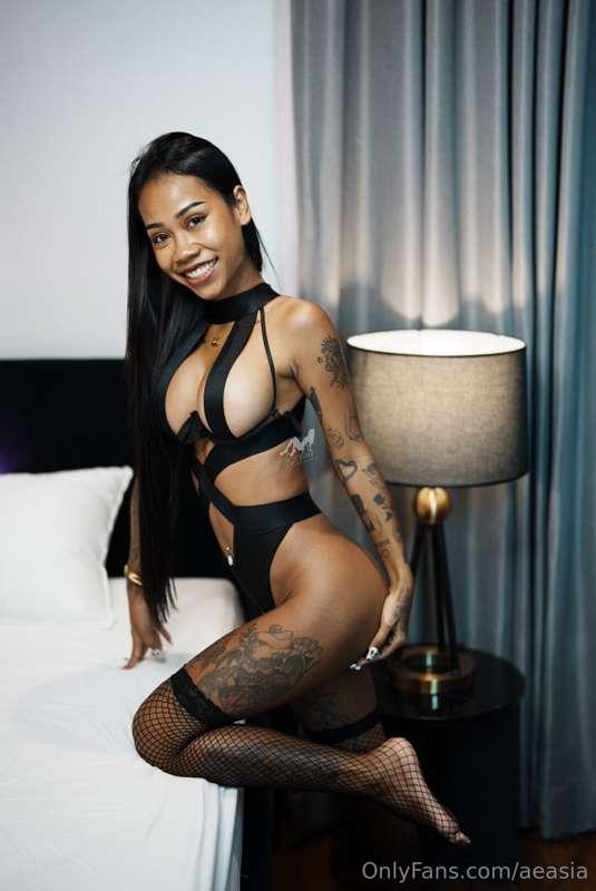 Do you prefer my smile or my body?