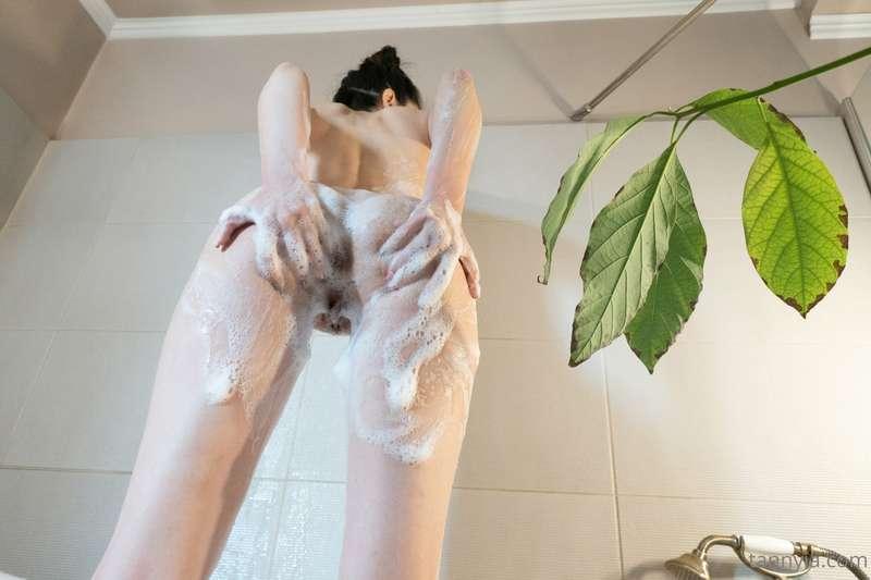 Bubble but? 🛀💋