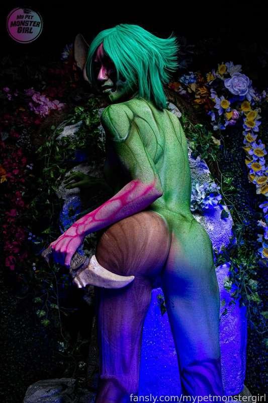 mypetmonstergirl image #2