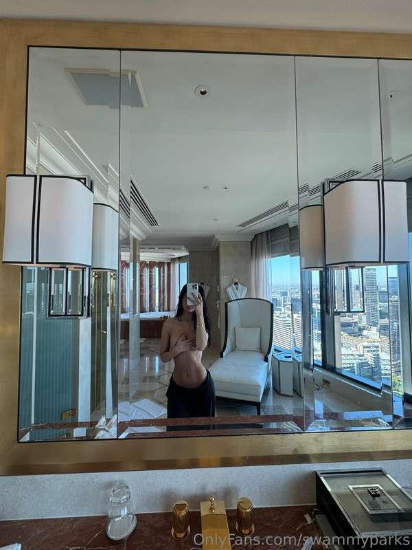 It's been a while since my last mirror selfie 🤭