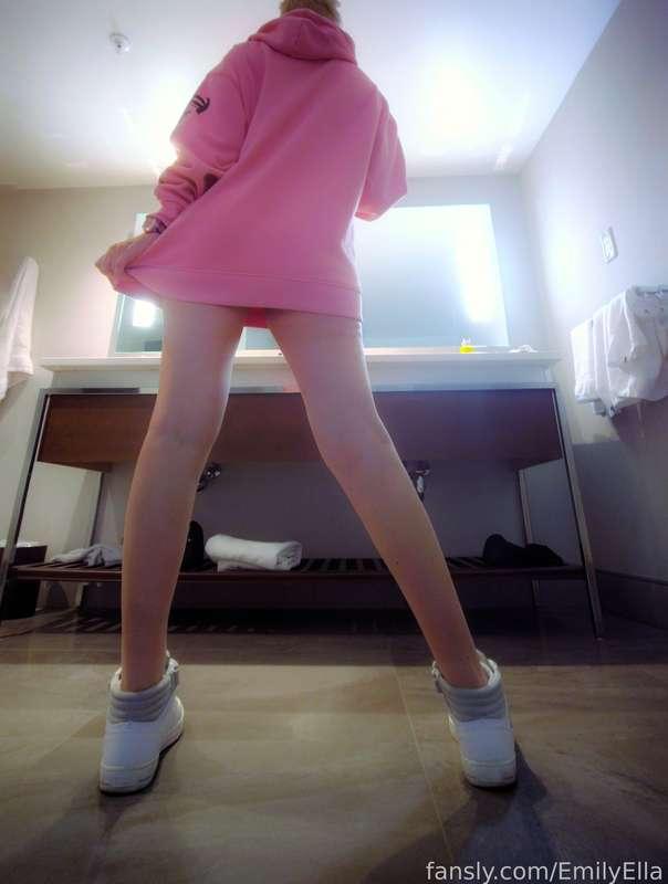 emilyella image #1