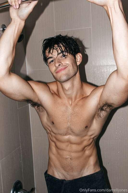 Heard you like your boys wet 😝 like this if i’m righttt and ..