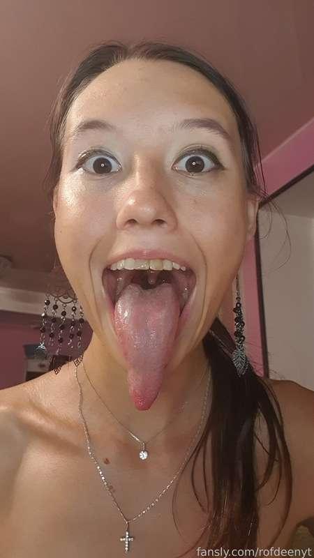 SUCK!

#fyp
#rofdeenyt #sexy #fetish
#girl #girlfriend
#tongue #longtongue #bigtongue #tonguefetish 
#uvula
#mouth