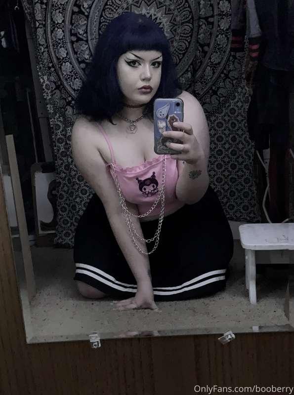 I could be your baby, you’re little angel💕