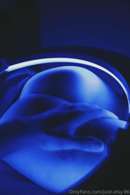 New content soon ...
.
The sky so true, a vibrant hue,
In fi..