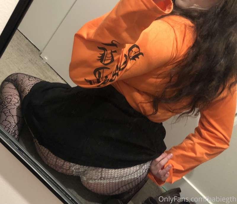 spooky booty hehe ! I have a bunch of halloween costume come..