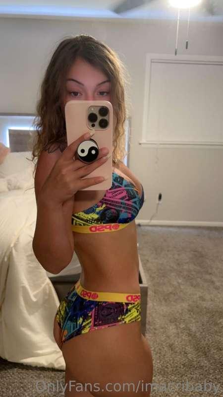 can i model more bikinis for u daddy? 😍