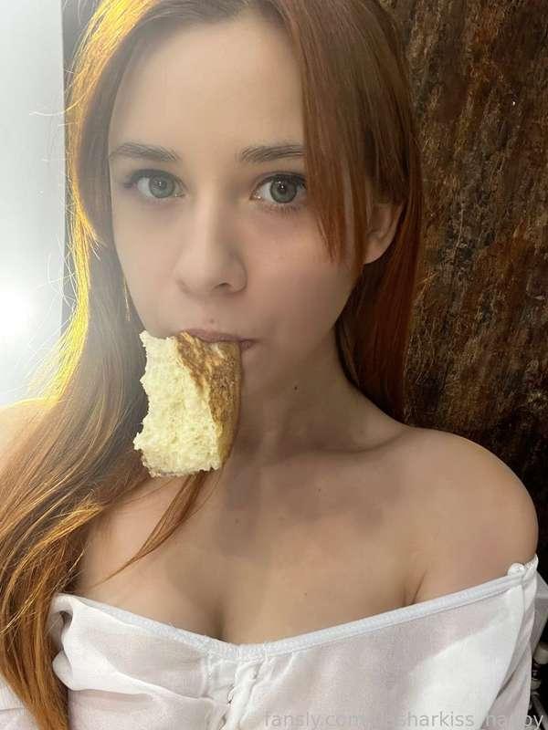 Will you feed me?😅👅❤️


#cute #funny #eyes #beautiful #ginger #sexy #teen