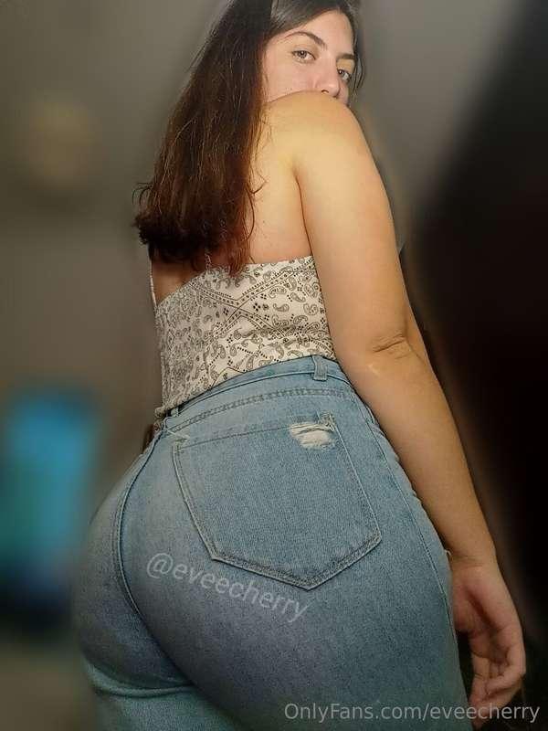 ## SMASH OR PASS? 😏