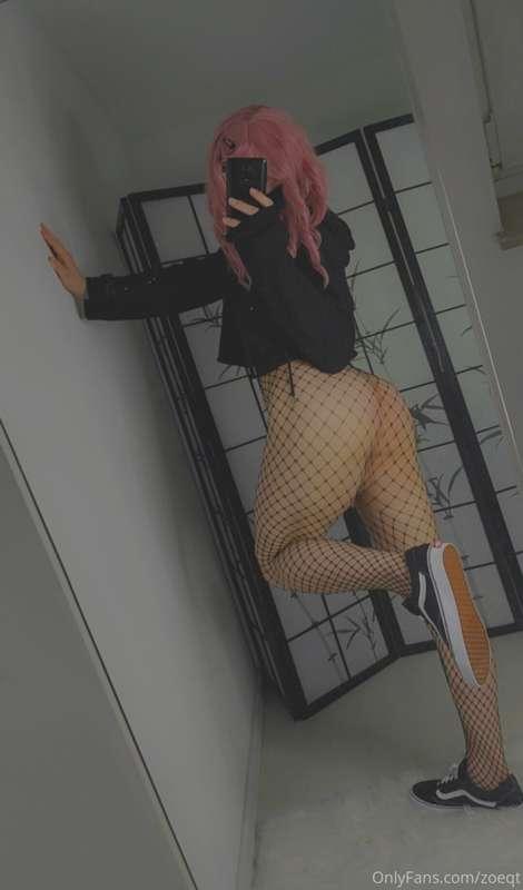 Against the wall please 👉🏻👈🏻