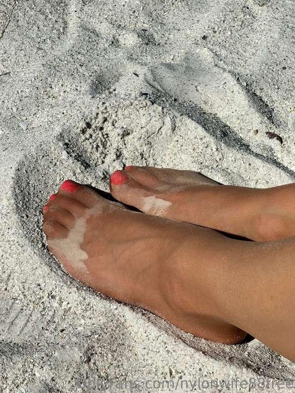 nylonsandfeet image #12