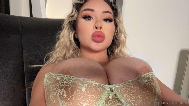 SOLO Video that is naughtier than you expected 😈 Look how we..