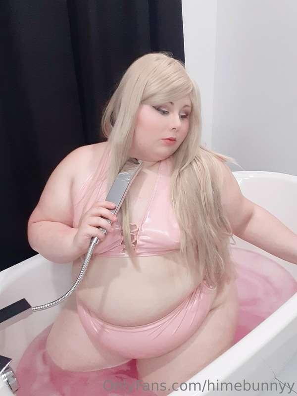 It's lonely there , will you keep me company ?