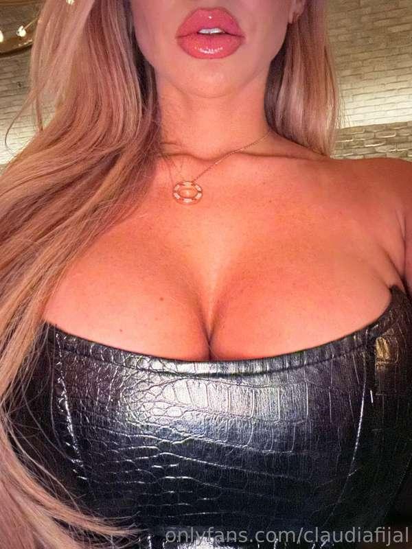 Last nights outfit 😉