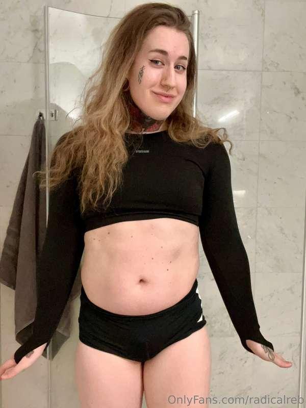 Swipe to undress your doll 🌻