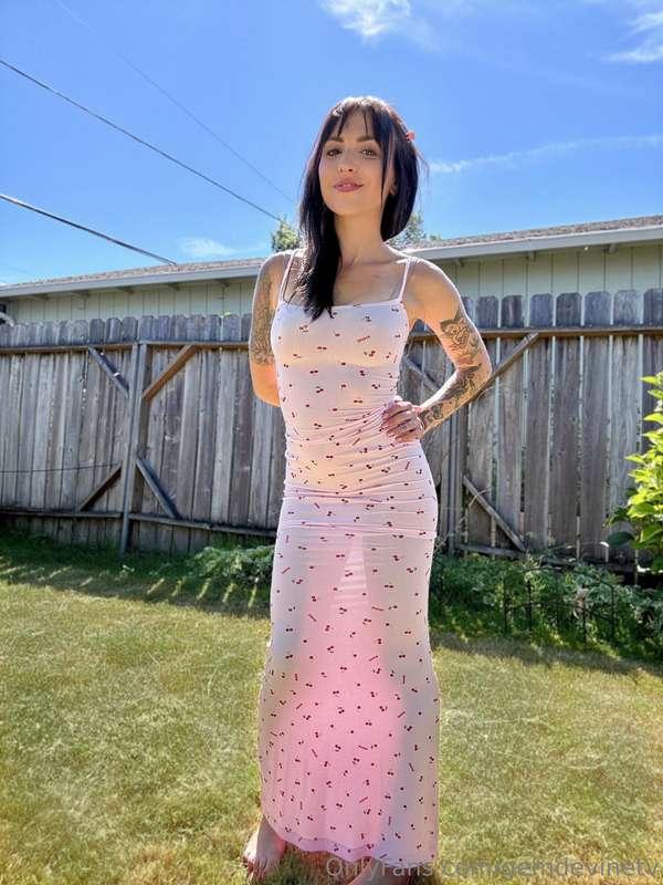 Did you notice the crisp air this morning? Feels like fall i..