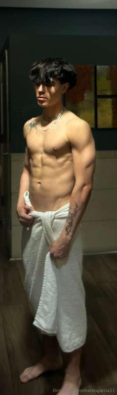 I should have take off this towel for a better view, do you ..