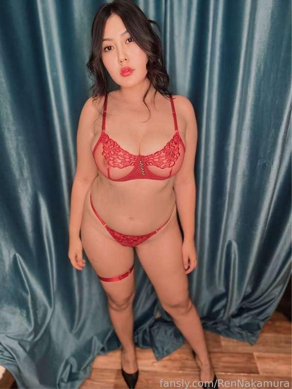 How would you rate my body?
Maybe on a scale from 1 to 10 ;)

#fyp #lingerie #pawg #bbw #asian #japanese #brunette #bigtits #bra #fetish