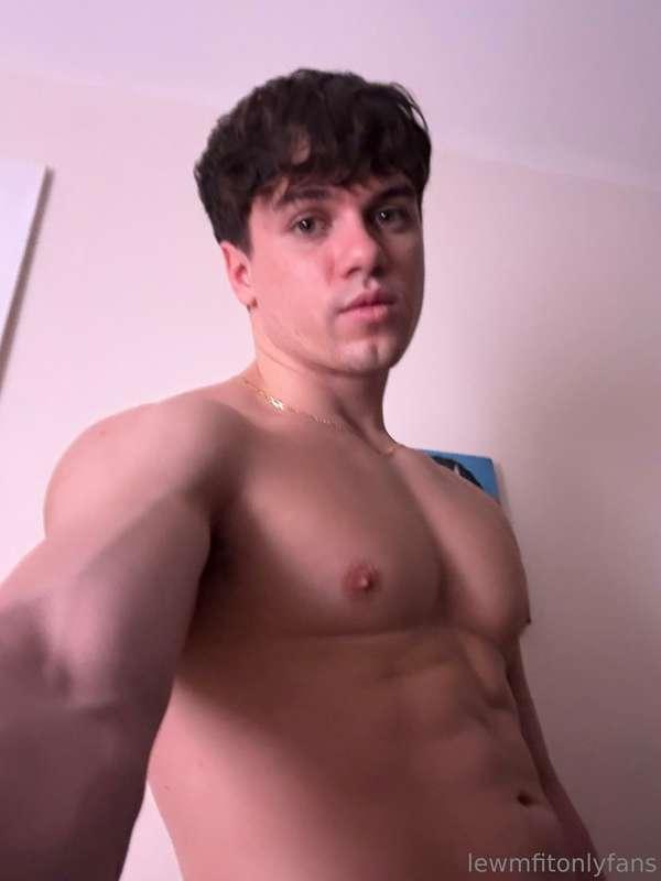 All sweaty after the gym 👅