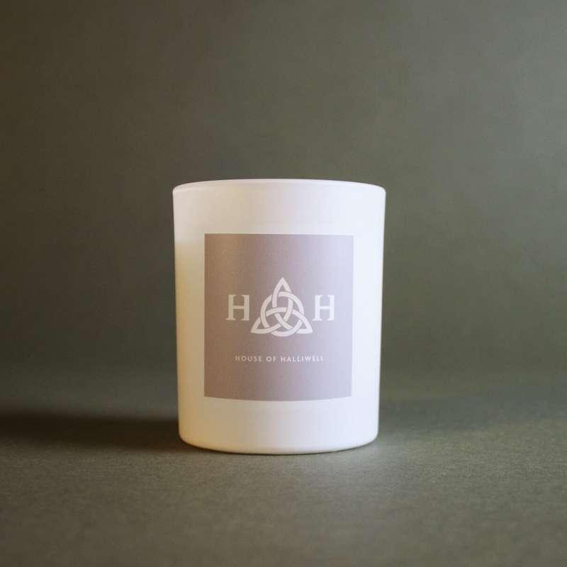 White Lighter HoH candle here