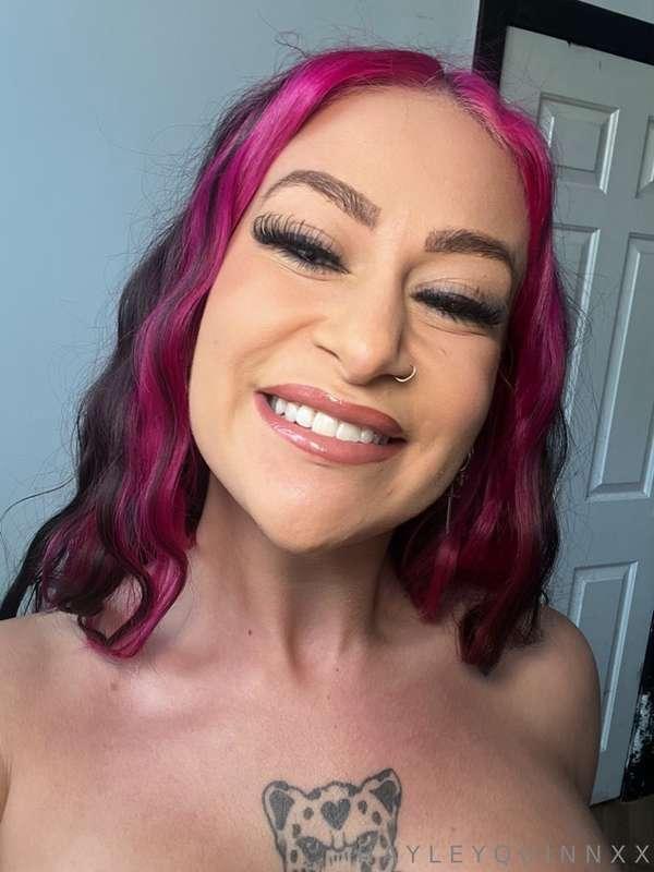 Good morning, I’m feeling extra slutty this morning…