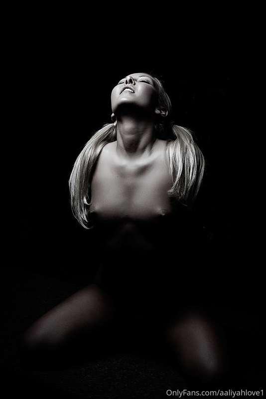 aaliyahlovefree image #0